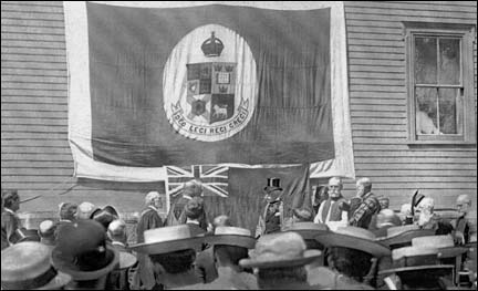 The Governor General, H.R.H. Duke of Connaught Unveiling Tablet, at King's College, Aug, 16 1912