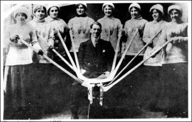 Liverpool Women’s Ice Hockey Team 1913